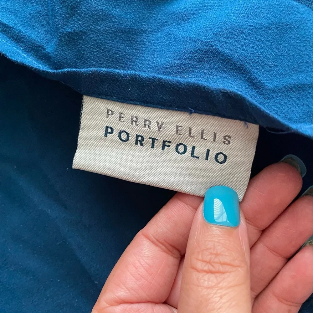 Perry Ellis Portfolio Striped Long Blue Pillowcase